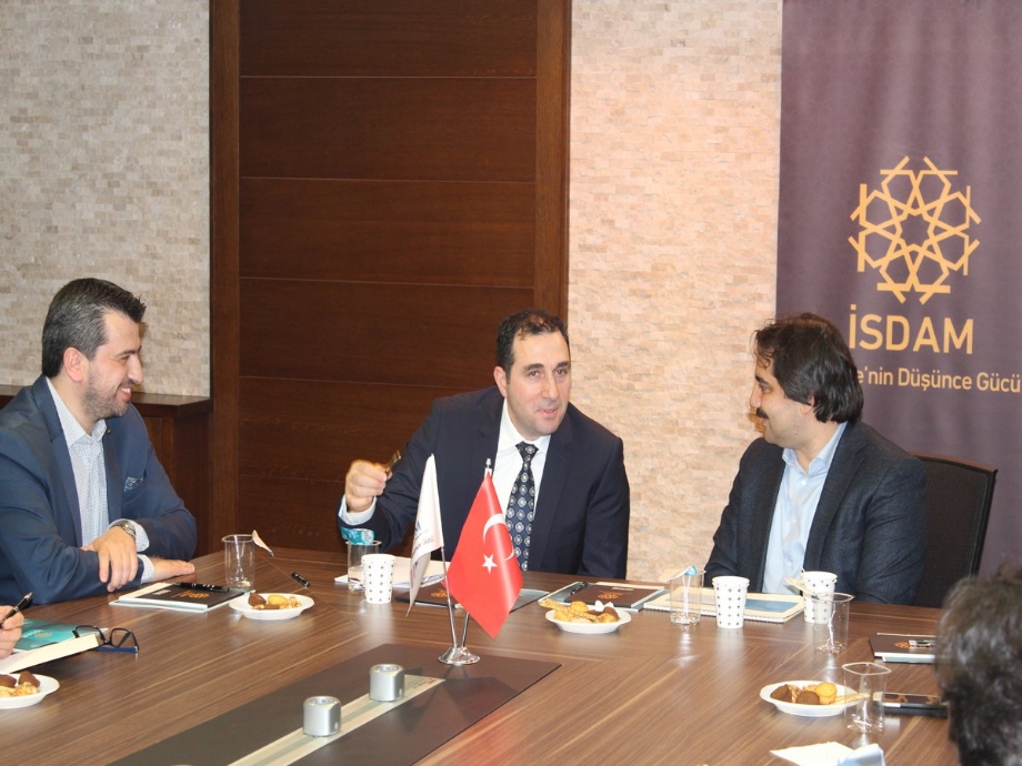 İSDAM Söyleşi